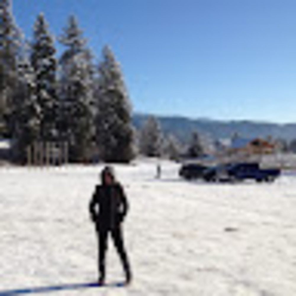 Meet your Posher, Enna